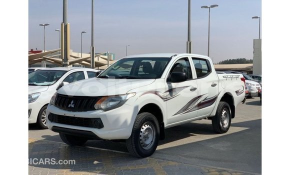 Acheter Import Voiture Mitsubishi L200 Blanc à Import - Dubai, Agadir Acheter Import Voiture Mitsubishi L200 Blanc à Import - Dubai, Agadir