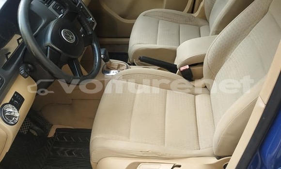 اشتري مستعمل Volkswagen Touran Blue سيارة في ad-Dar-al-Bayda في Casablanca اشتري مستعمل Volkswagen Touran Blue سيارة في ad-Dar-al-Bayda في Casablanca