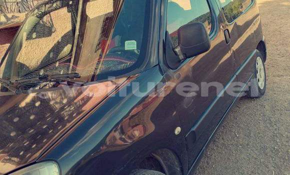 Acheter Occasion Voiture Peugeot Partner Noir à ad-Dar-al-Bayda, Casablanca Acheter Occasion Voiture Peugeot Partner Noir à ad-Dar-al-Bayda, Casablanca