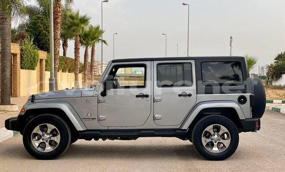 Acheter Occasion Voiture Jeep Wrangler Gris à ad-Dar-al-Bayda, Casablanca Acheter Occasion Voiture Jeep Wrangler Gris à ad-Dar-al-Bayda, Casablanca