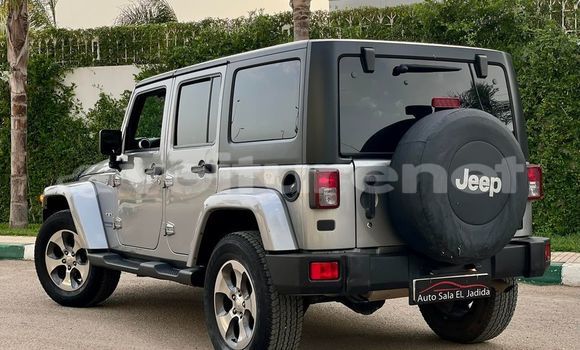 Acheter Occasion Voiture Jeep Wrangler Gris à ad-Dar-al-Bayda, Casablanca Acheter Occasion Voiture Jeep Wrangler Gris à ad-Dar-al-Bayda, Casablanca