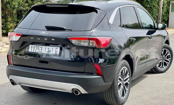 Acheter Occasion Voiture Ford Kuga Noir à ad-Dar-al-Bayda, Casablanca Acheter Occasion Voiture Ford Kuga Noir à ad-Dar-al-Bayda, Casablanca