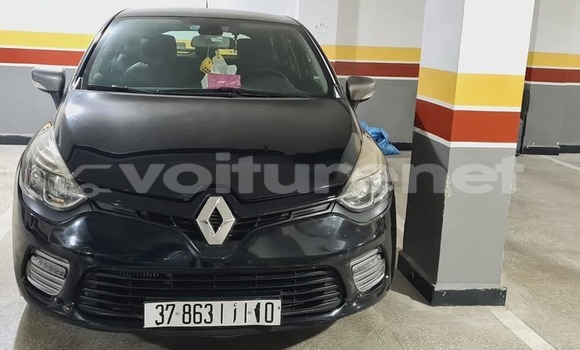 Acheter Occasion Voiture Renault Clio Noir à ad-Dar-al-Bayda, Casablanca Acheter Occasion Voiture Renault Clio Noir à ad-Dar-al-Bayda, Casablanca