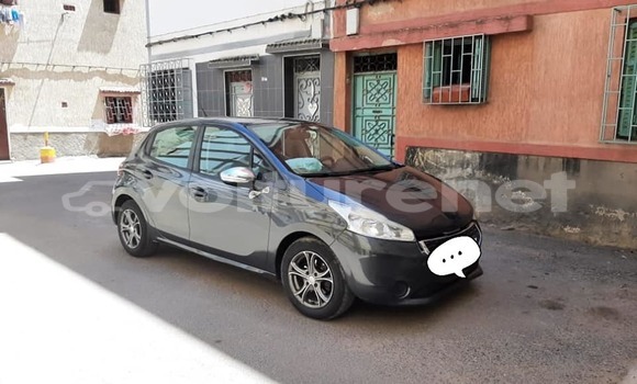 Acheter Occasion Voiture Peugeot 208 Noir à ad-Dar-al-Bayda, Casablanca Acheter Occasion Voiture Peugeot 208 Noir à ad-Dar-al-Bayda, Casablanca