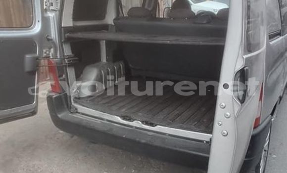 Acheter Occasion Voiture Renault Kangoo Gris à ad-Dar-al-Bayda, Casablanca Acheter Occasion Voiture Renault Kangoo Gris à ad-Dar-al-Bayda, Casablanca