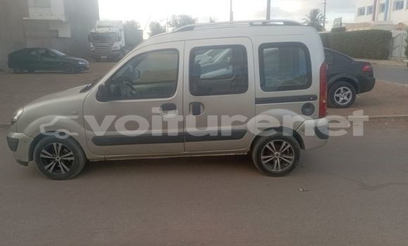 Buy Used Renault Kangoo Silver Car in ad-Dar-al-Bayda in Casablanca Buy Used Renault Kangoo Silver Car in ad-Dar-al-Bayda in Casablanca