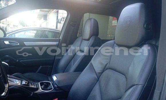 اشتري مستعمل Porsche Cayenne Black سيارة في ad-Dar-al-Bayda في Casablanca اشتري مستعمل Porsche Cayenne Black سيارة في ad-Dar-al-Bayda في Casablanca