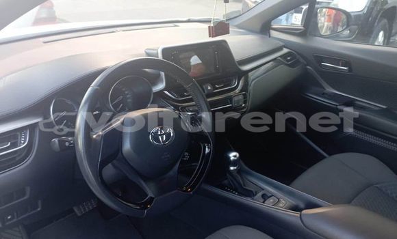 اشتري مستعمل Toyota C-HR White سيارة في ad-Dar-al-Bayda في Casablanca اشتري مستعمل Toyota C-HR White سيارة في ad-Dar-al-Bayda في Casablanca
