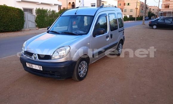Acheter Occasion Voiture Renault Kangoo Gris à ad-Dar-al-Bayda, Casablanca Acheter Occasion Voiture Renault Kangoo Gris à ad-Dar-al-Bayda, Casablanca