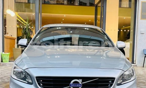 Buy Used Volvo S60 Silver Car in ad-Dar-al-Bayda in Casablanca Buy Used Volvo S60 Silver Car in ad-Dar-al-Bayda in Casablanca