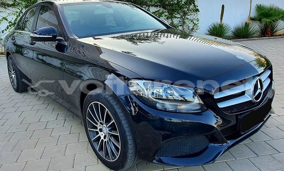 Buy Used Mercedes-Benz C-klasse Black Car in ad-Dar-al-Bayda in Casablanca Buy Used Mercedes-Benz C-klasse Black Car in ad-Dar-al-Bayda in Casablanca