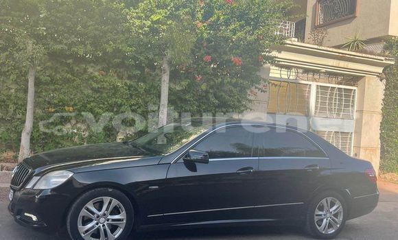 Acheter Occasion Voiture Mercedes-Benz E-klasse Noir à ad-Dar-al-Bayda, Casablanca Acheter Occasion Voiture Mercedes-Benz E-klasse Noir à ad-Dar-al-Bayda, Casablanca