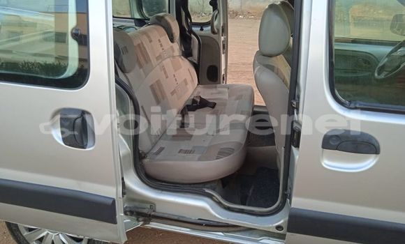 Buy Used Renault Kangoo Silver Car in ad-Dar-al-Bayda in Casablanca Buy Used Renault Kangoo Silver Car in ad-Dar-al-Bayda in Casablanca