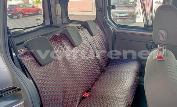 اشتري مستعمل Renault Kangoo Other سيارة في ad-Dar-al-Bayda في Casablanca اشتري مستعمل Renault Kangoo Other سيارة في ad-Dar-al-Bayda في Casablanca
