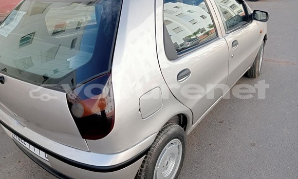اشتري مستعمل Fiat Palio Silver سيارة في ad-Dar-al-Bayda في Casablanca اشتري مستعمل Fiat Palio Silver سيارة في ad-Dar-al-Bayda في Casablanca