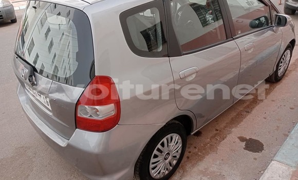 اشتري مستعمل Honda Jazz Silver سيارة في ad-Dar-al-Bayda في Casablanca اشتري مستعمل Honda Jazz Silver سيارة في ad-Dar-al-Bayda في Casablanca