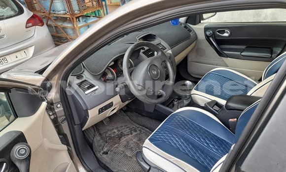 اشتري مستعمل Renault Megane Brown سيارة في ad-Dar-al-Bayda في Casablanca اشتري مستعمل Renault Megane Brown سيارة في ad-Dar-al-Bayda في Casablanca