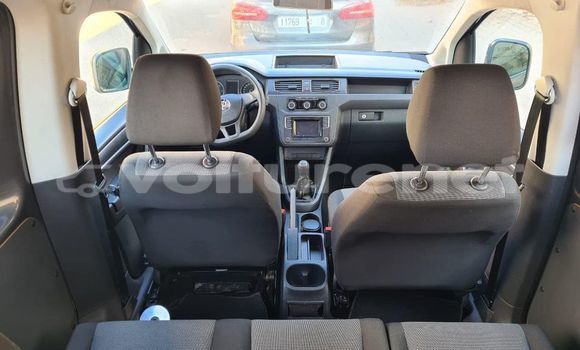 Acheter Occasion Voiture Volkswagen Caddy Bleu à ad-Dar-al-Bayda, Casablanca Acheter Occasion Voiture Volkswagen Caddy Bleu à ad-Dar-al-Bayda, Casablanca